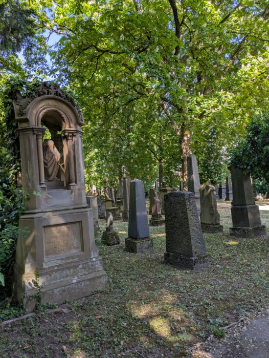 Rückblick: Führung über den Pragfriedhof