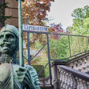 Begegnung mit steinernen Zeugen – Führung durch das Lapidarium in Stuttgart